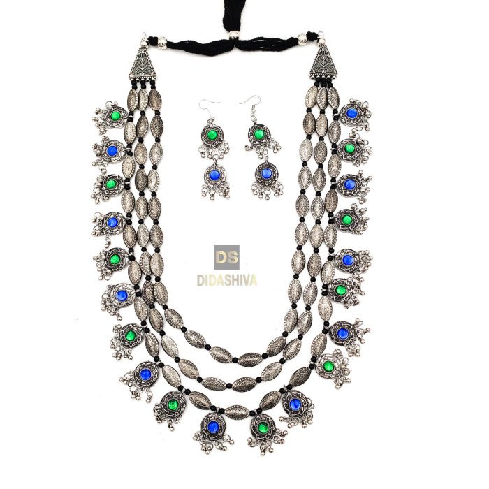 Paparazzi Stellar Sophistication - Blue Necklace – A Finishing Touch Jewelry